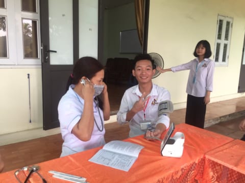 Khám sức khỏe học sinh năm học 2020-2021